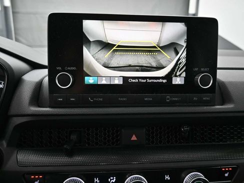 Used 2023 Honda CR-V EX image 8
