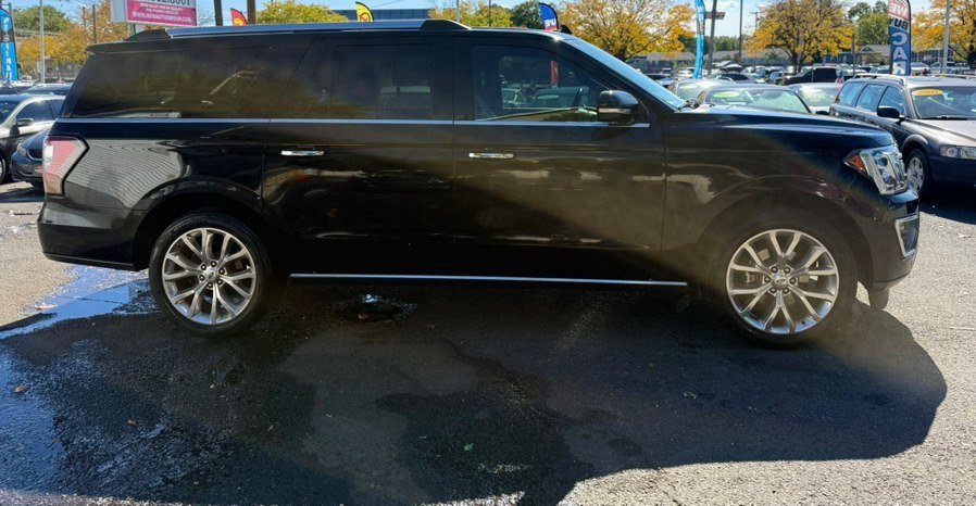 Used 2018 Ford Expedition Max Limited w/ Equipment Group 302A AWD/4WD image 5