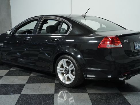 Used 2009 Pontiac G8 w/ Premium Package image 7