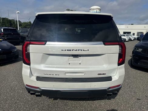 Used 2025 GMC Yukon Denali w/ Denali Reserve Package AWD/4WD image 6