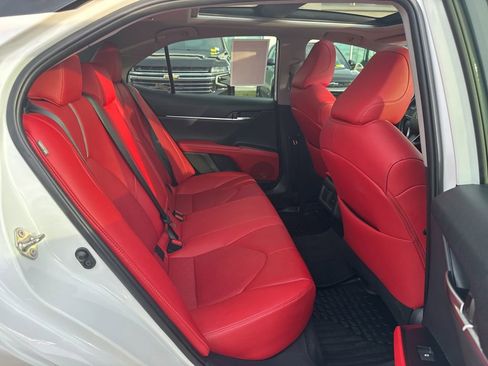Used 2019 Toyota Camry XSE w/ Navigation Package FWD image 22