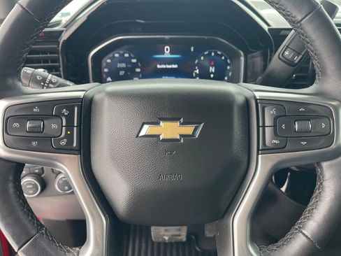 Used 2022 Chevrolet Silverado 1500 LT image 11