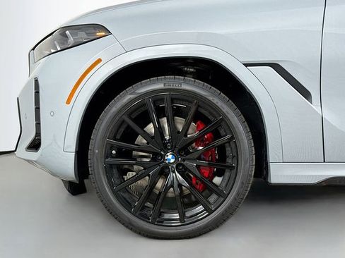 New 2026 BMW X6 xDrive40i w/ Climate Comfort Package image 33