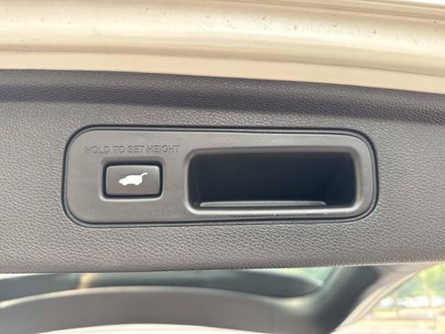 Used 2021 Honda Odyssey Touring image 11