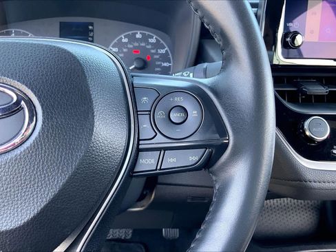 Used 2025 Toyota Corolla SE image 23