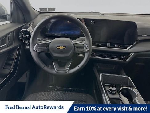 New 2026 Chevrolet Equinox LT image 16