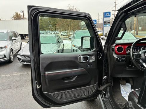 Used 2022 Jeep Wrangler Unlimited Rubicon w/ LED Lighting Group image 52