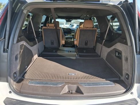 Certified 2023 Cadillac Escalade ESV Premium Luxury image 2