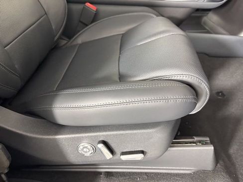 New 2025 Lincoln Navigator L Reserve w/ Jet Appearance Package image 22