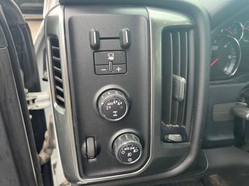 Used 2018 Chevrolet Silverado 1500 LT w/ All Star Edition AWD/4WD image 17