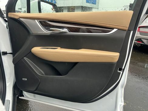 New 2025 Cadillac XT6 Sport w/ Platinum Package image 25