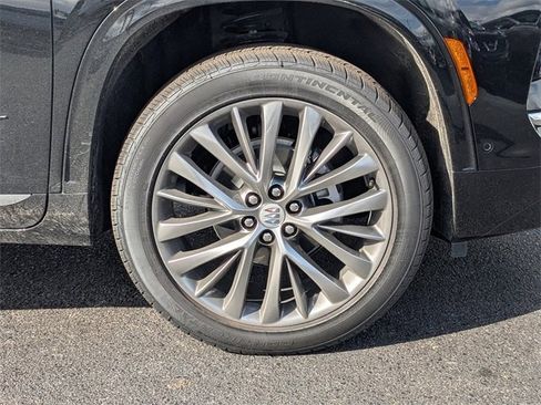 New 2026 Buick Enclave Avenir image 11