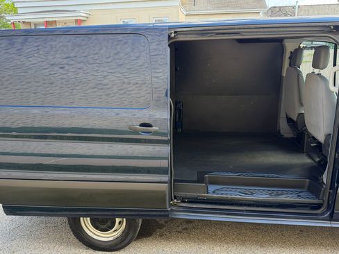 Used 2019 Ford Transit 250 130 Low Roof RWD image 24
