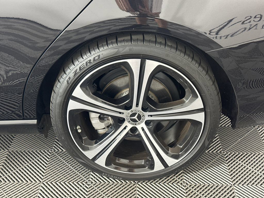 Used 2023 Mercedes-Benz C 300 Sedan w/ Exclusive Trim Package image 10