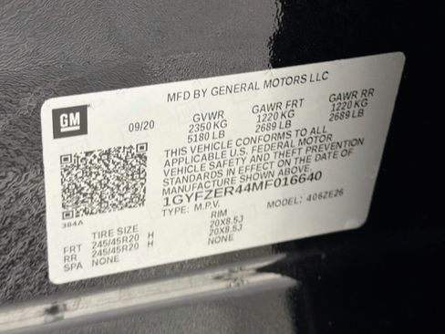 Used 2021 Cadillac XT4 Sport w/ Cold Weather Package FWD image 12