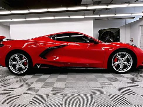 Used 2023 Chevrolet Corvette Stingray Preferred Cpe w/ Z51 Performance Package RWD image 16