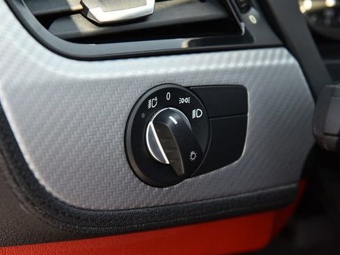 Used 2015 BMW Z4 sDrive28i RWD image 10
