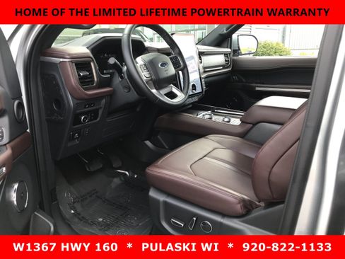 Used 2023 Ford Expedition Limited AWD/4WD image 14