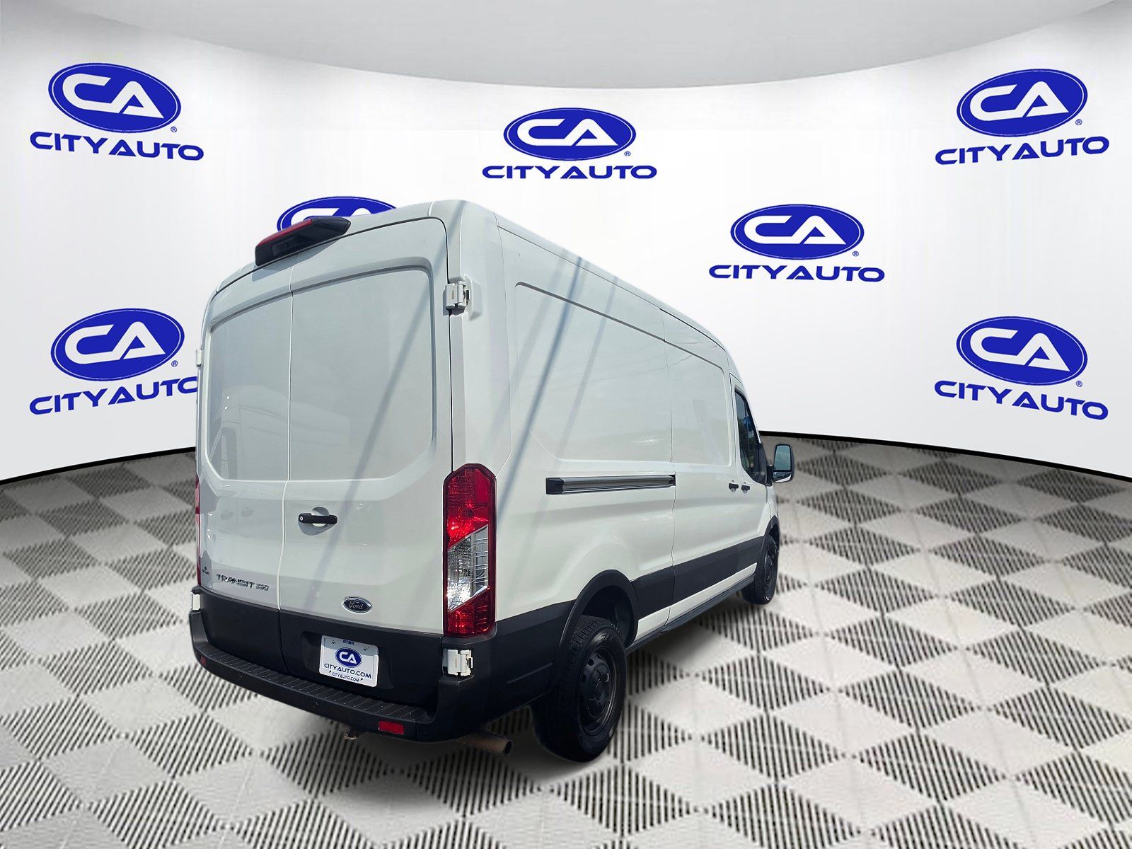 Used 2023 Ford Transit 250 Medium Roof w/ Load Area Protection Package RWD image 3
