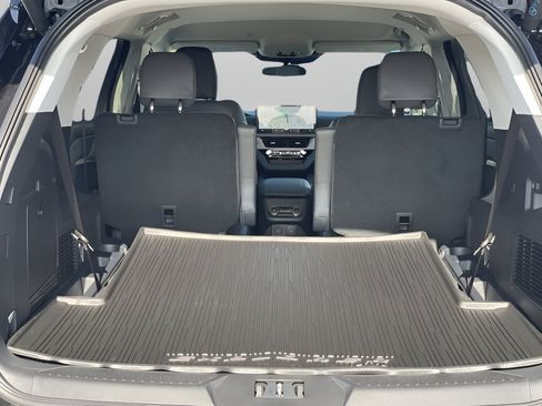 New 2026 Ford Explorer Active w/ Active Comfort Package image 8