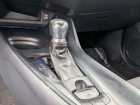 Used 2018 Toyota C-HR XLE FWD image 18