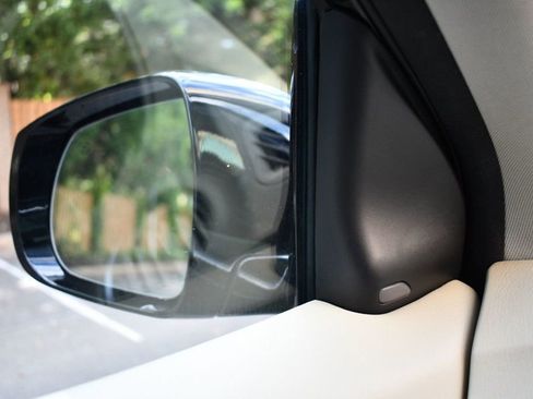 Used 2017 INFINITI QX60 Luxe w/ Deluxe Technology Package image 51