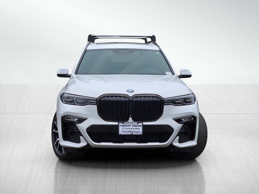 Used 2021 BMW X7 xDrive40i w/ M Sport Package AWD/4WD image 2