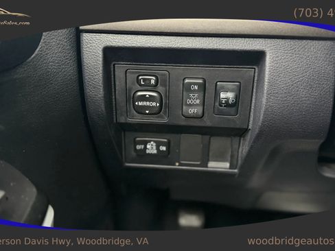 Used 2017 Toyota Tundra SR5 w/ TRD Off Road Package image 23