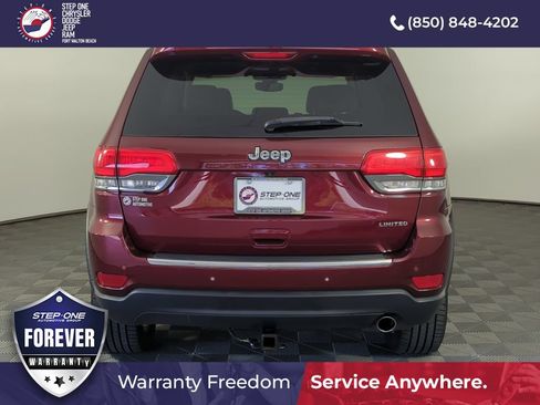 Used 2017 Jeep Grand Cherokee Limited RWD image 5