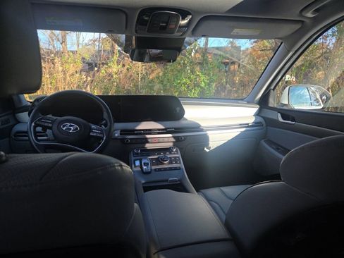 Used 2023 Hyundai Palisade SEL w/ Premium Package image 9