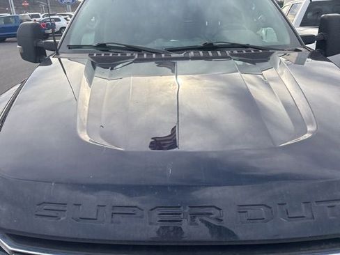 Used 2022 Ford F550 XLT image 33