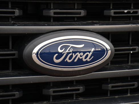 Used 2022 Ford F150 XLT w/ Equipment Group 302A High image 34