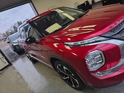 Used 2024 Mitsubishi Outlander SE