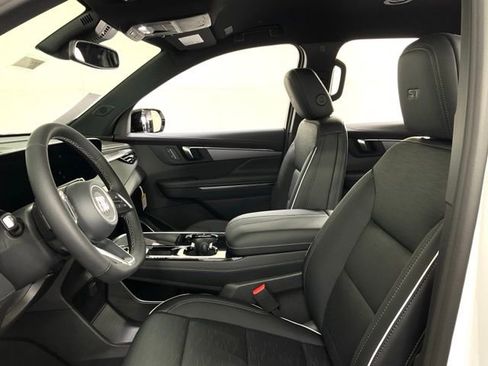 New 2026 Buick Enclave Sport Touring w/ LPO, Floor Liner Package FWD image 29