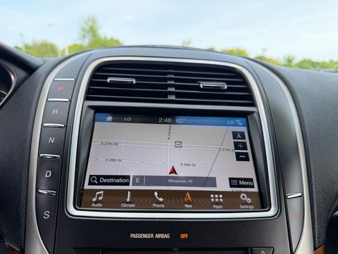 Used 2016 Lincoln MKX Reserve w/ Climate Package AWD/4WD image 14