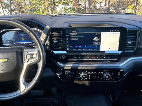 Certified 2022 Chevrolet Silverado 1500 LT w/ All Star Edition Plus image 15