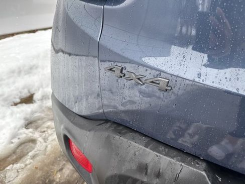 Used 2020 Jeep Renegade Trailhawk w/ Cold Weather Group image 41