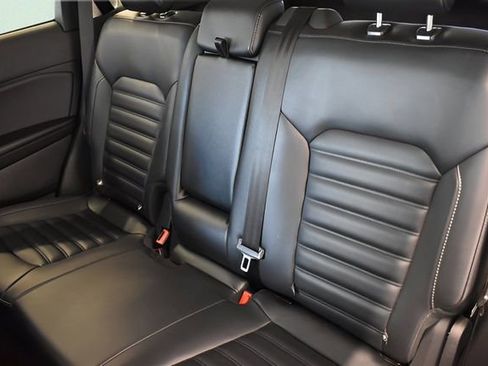 Used 2024 Ford Edge SEL AWD/4WD image 7