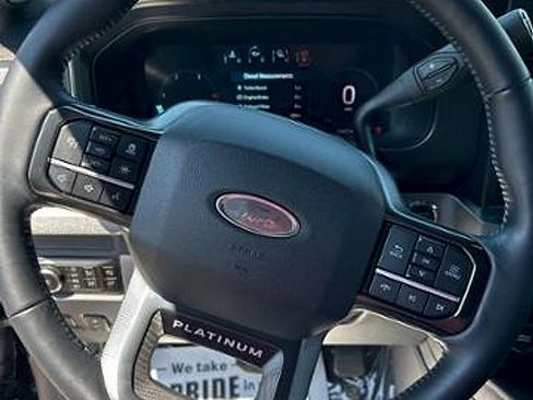 Used 2025 Ford F250 Platinum image 21