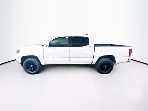 Used 2021 Toyota Tacoma SR5 image 4