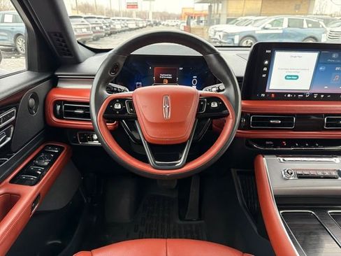 Certified 2025 Lincoln Aviator Reserve w/ Jet Appearance Package image 17
