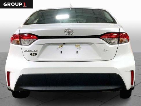 Certified 2023 Toyota Corolla LE image 4