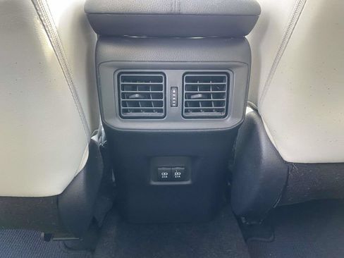 Used 2019 Toyota RAV4 XLE Premium FWD image 25