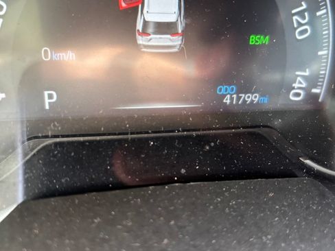 Used 2023 Toyota RAV4 XLE w/ Convenience Package AWD/4WD image 5
