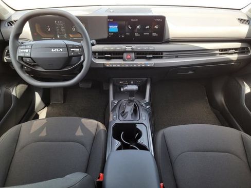 New 2026 Kia K4 FWD image 13
