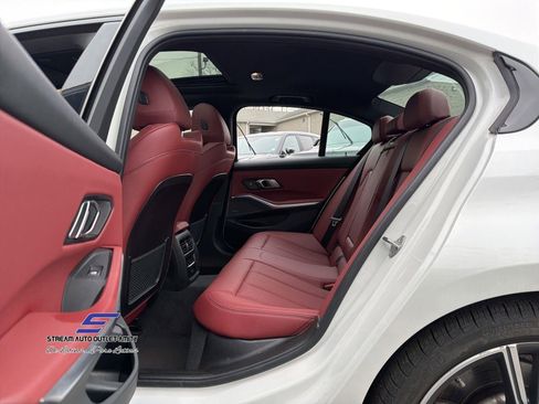 Used 2023 BMW 330i xDrive 330i xDrive w/ Premium Package image 21