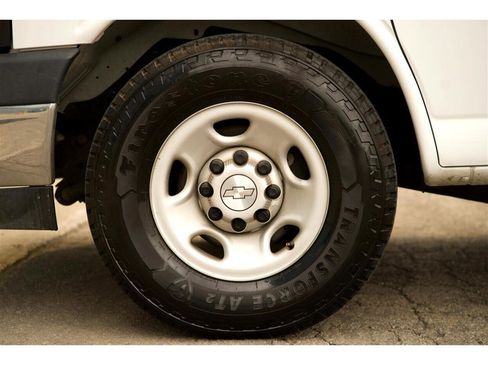 Used 2019 Chevrolet Express 2500 w/ Driver Convenience Package image 21