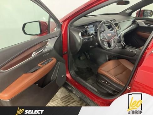 Used 2023 Cadillac XT5 Premium Luxury AWD/4WD image 11