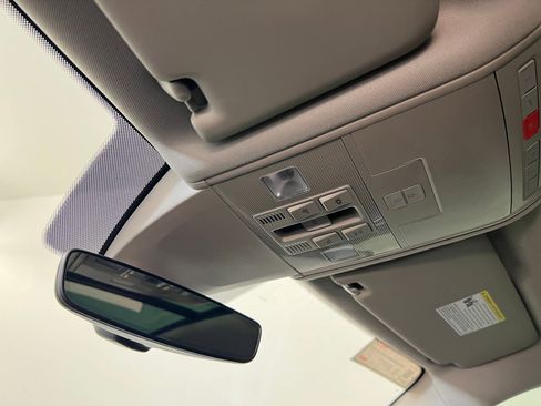 Used 2019 Volkswagen Atlas SEL image 17