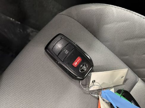 Used 2024 Toyota Tacoma SR5 image 27